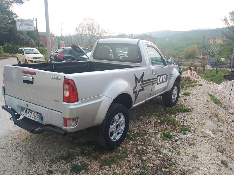 Usata Tata Xenon 150 CV (110 kW) 2012 Grigio Pick-up