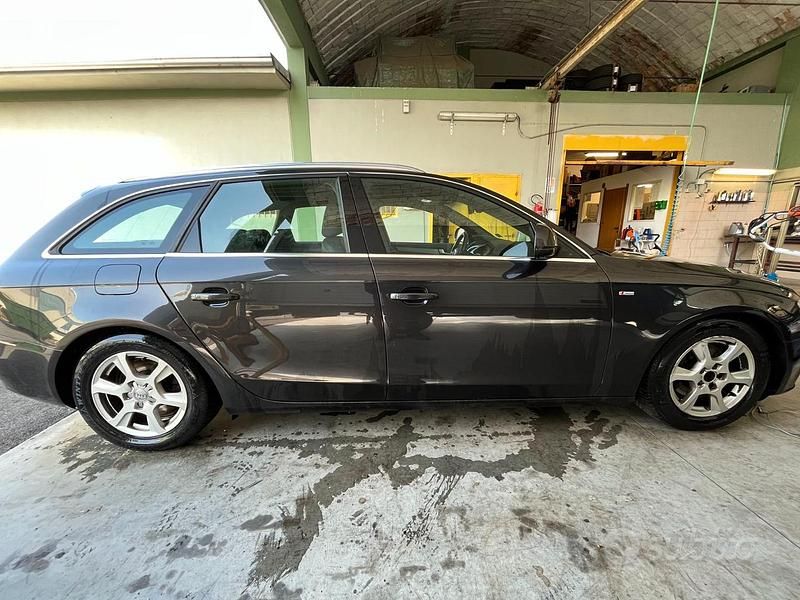 Usata Audi A4 S-Line 233 CV (171 kW) 2009 Grigio Station wagon