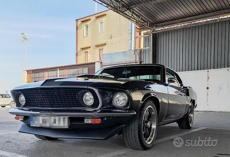 Begagnad Ford V8 Fastback 1960 Grå Sportkupé