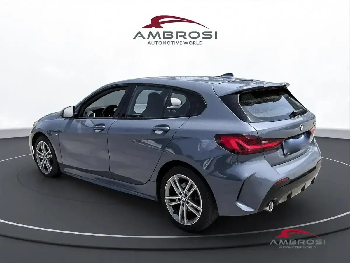 Usata BMW 116 M Sport 116 CV (85 kW) 2022 Grigio Utilitaria