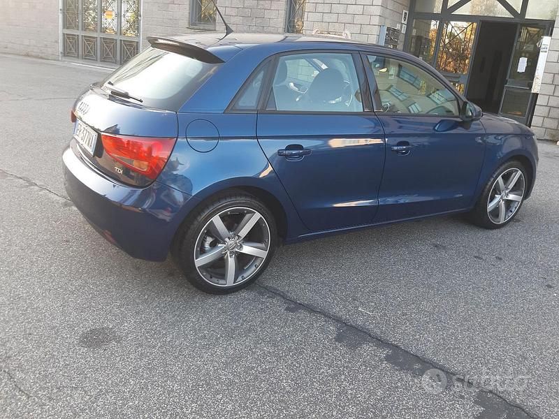 Usata Audi A1 Ambition 90 CV (66 kW) 2013 Blu Utilitaria