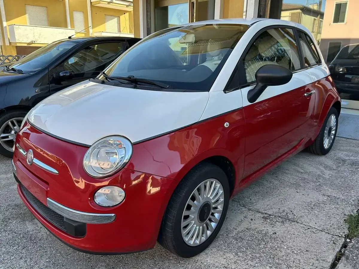 Usata Fiat 500 Lounge 69 CV (50 kW) 2012 Rosso Utilitaria