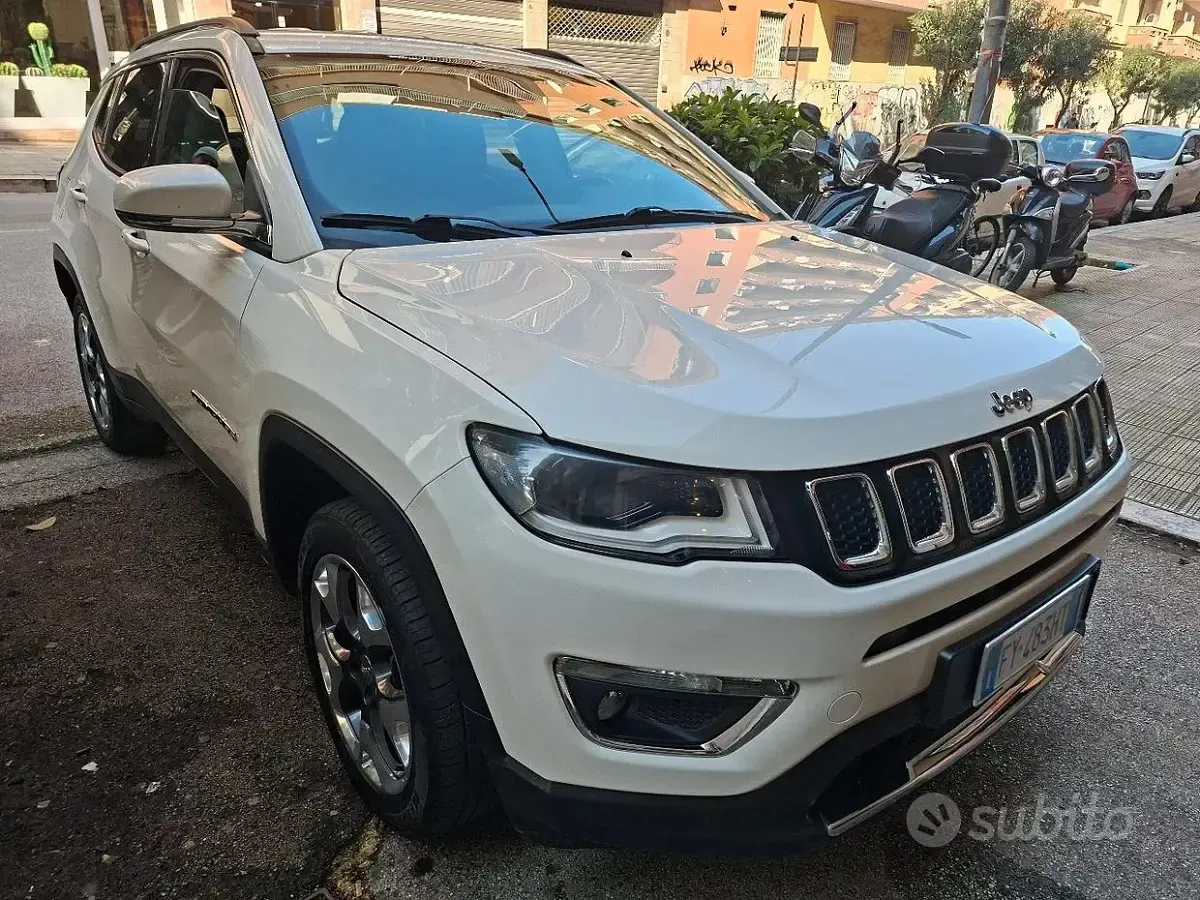Usado Jeep Compass 140 CV (102 kW) 2019 Blanco SUV