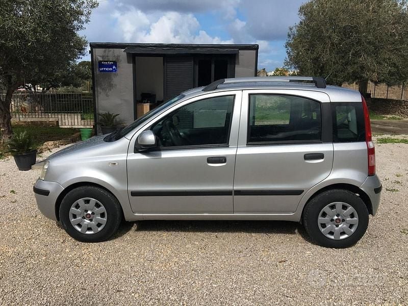 Usata Fiat Panda Dynamic 69 CV (50 kW) 2011 Grigio Berlina