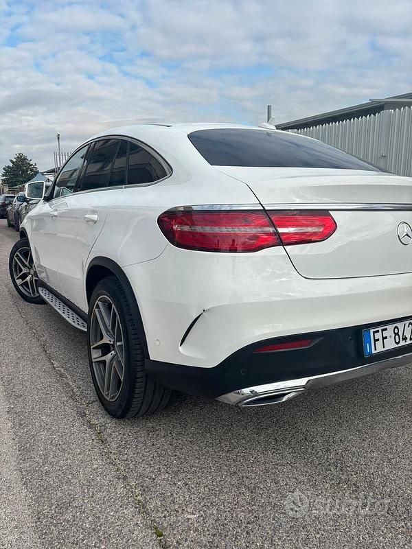 Begagnad Mercedes GLE350 Premium Plus 258 HK (189 kW) 2016 Vit Sportkupé