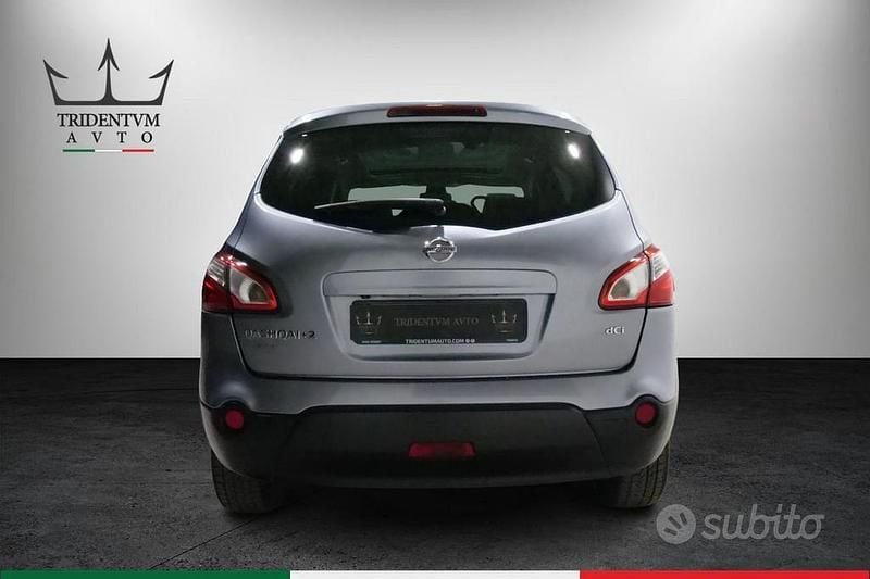 Używany Nissan Qashqai Acenta 150 KM (110 kW) 2011 Szary SUV