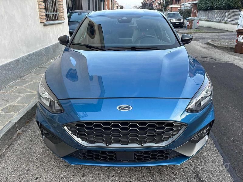Usata Ford Focus ST 280 CV (205 kW) 2020 Blu Berlina