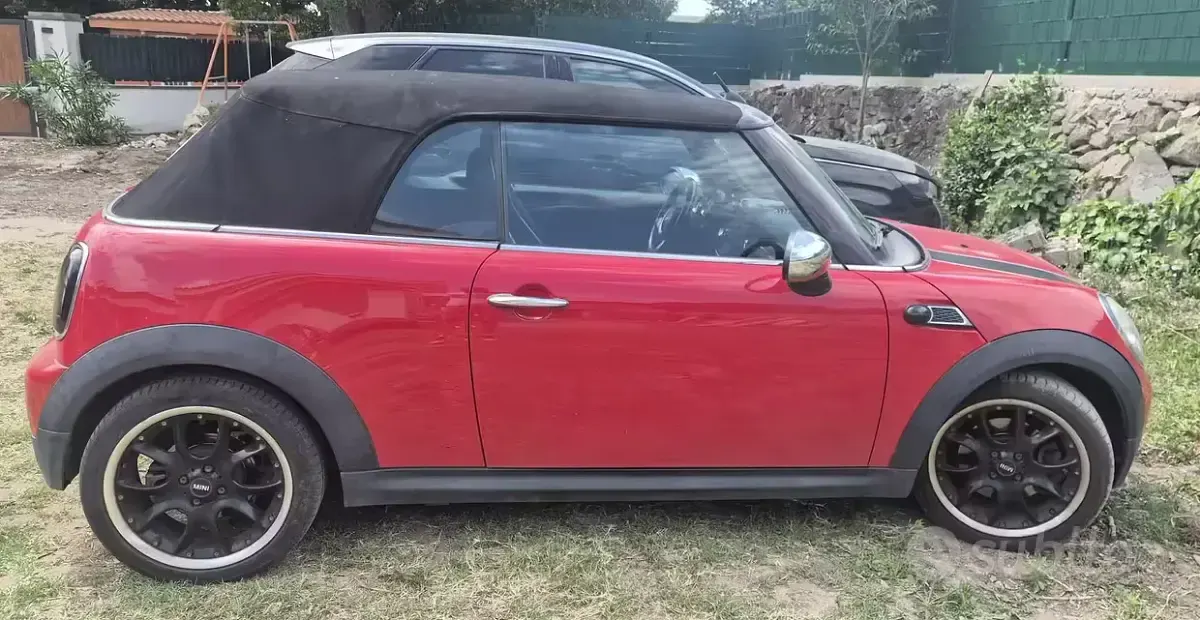 Usata Mini Cooper S Cabriolet 175 CV (128 kW) 2009 Rosso Cabrio