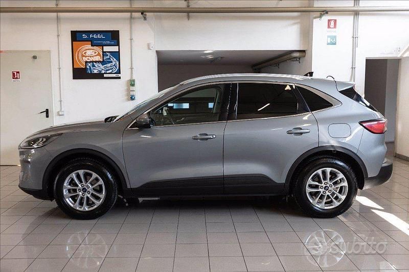 Usata Ford Kuga Titanium 150 CV (110 kW) 2020 Grigio SUV