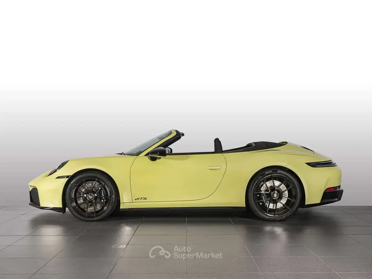 Nouvelle Porsche 911 541 ch (397 kW) 2026 Jaune Cabriolet