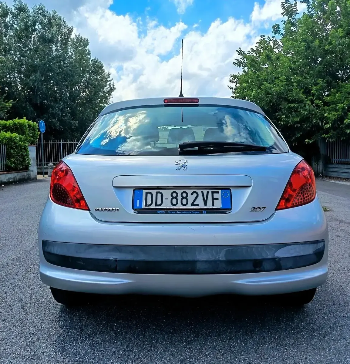 Usata Peugeot 207 68 CV (50 kW) 2006 Argento Berlina