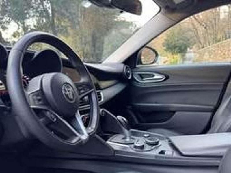 Usata Alfa Romeo Giulia Business 150 CV (110 kW) 2017 Nero Berlina