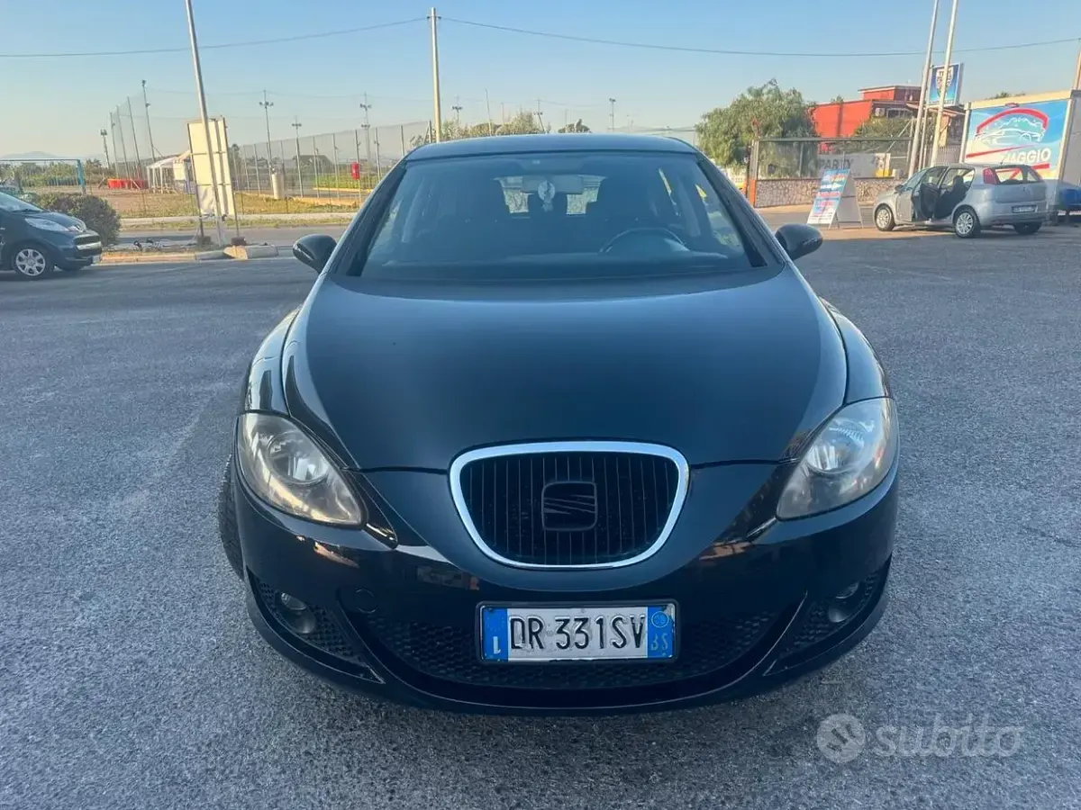 Usata Seat Leon Stylance 105 CV (77 kW) 2008 Nero Utilitaria