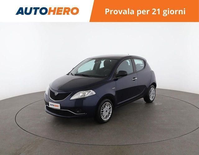 Blu Usata 2015 Lancia Ypsilon Silver Due volumi | 8999 € (Cara) - Immagine 1/2