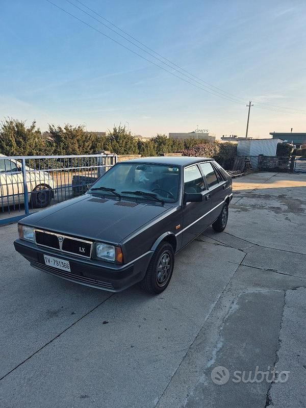 Usata Lancia Delta 1989 Grigio Utilitaria