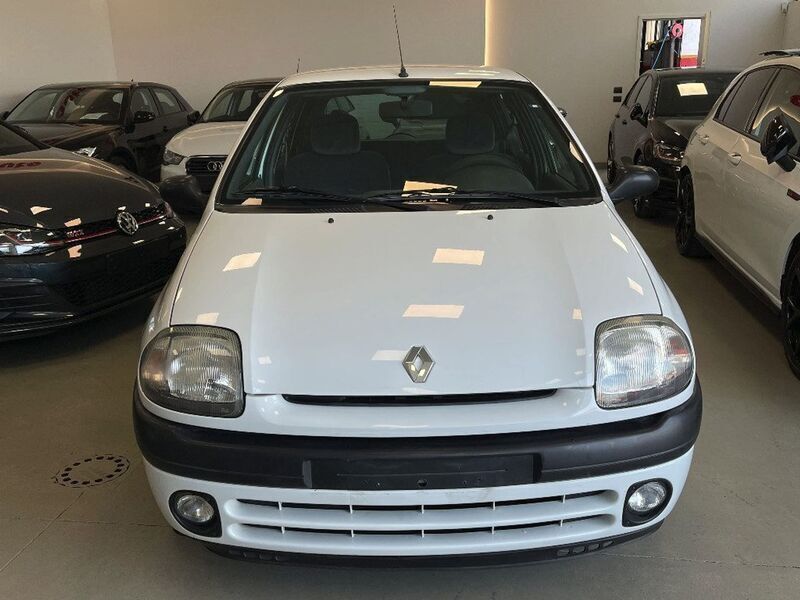 Usato 1998 Renault Clio II 1.1 Benzin 58 CV (2.000 €)