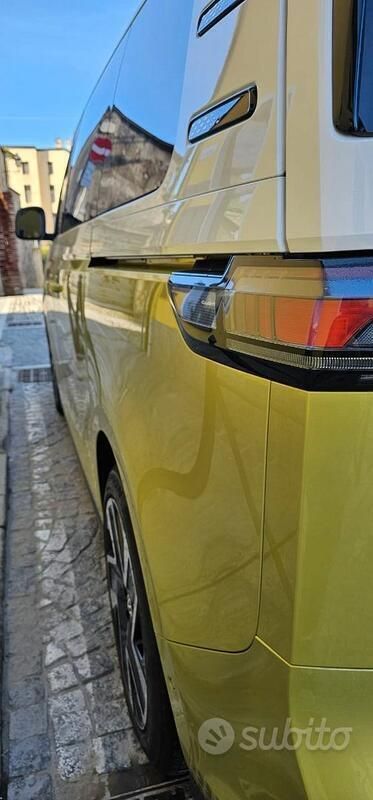 Usata VW ID. Buzz 69 kW (95 CV) 2023 Giallo Monovolume