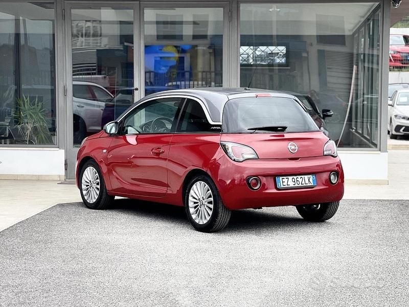 Usata Opel Adam 87 CV (63 kW) 2015 Rosso Utilitaria