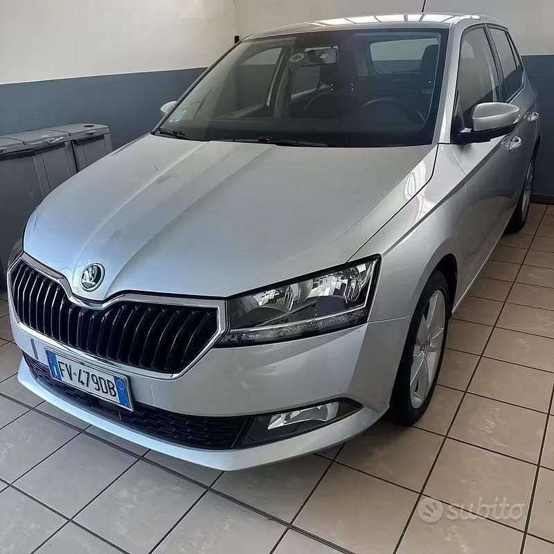 Usata Skoda Fabia Design Edition 75 CV (55 kW) 2019 Grigio Berlina