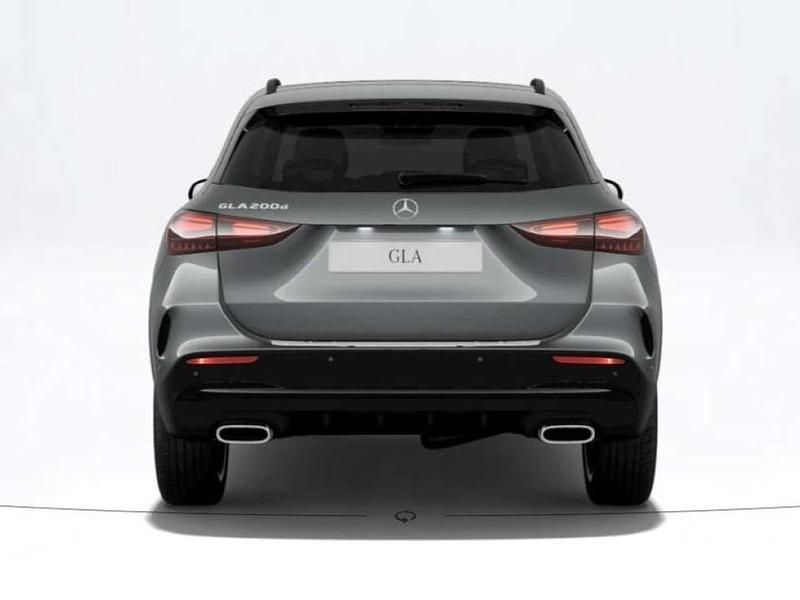 Nuova Mercedes GLA200 Advanced Plus 150 CV (110 kW) 2026 Grigio montagna / metallizzato SUV