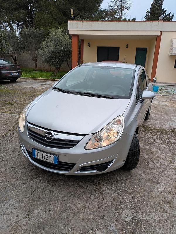 Usata Opel Corsa 2008 Grigio Utilitaria