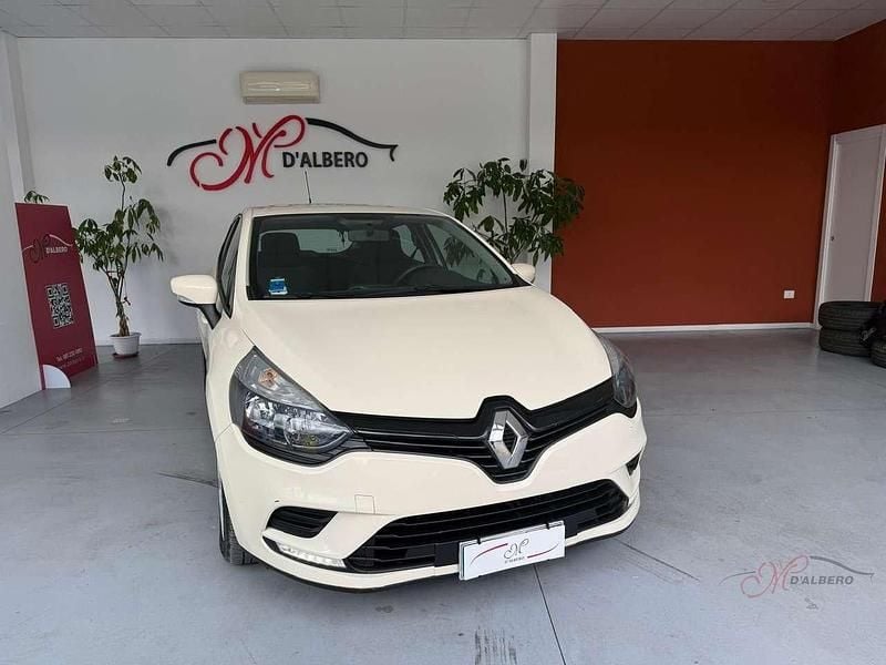 Usata Renault Clio IV 75 CV (55 kW) 2017 Beige Utilitaria