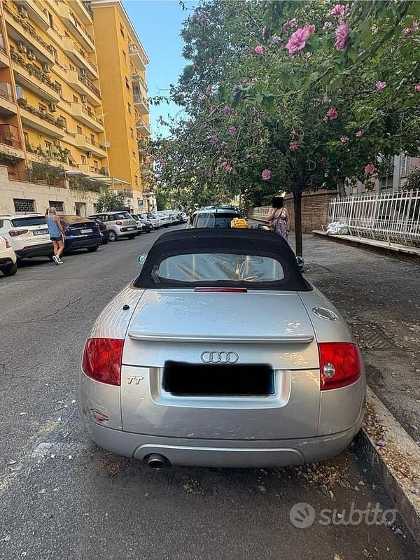 Usata Audi TT Roadster Design 190 CV (139 kW) 2003 Grigio Cabrio