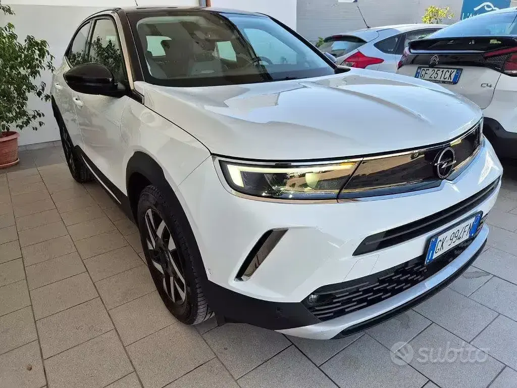 Usata Opel Mokka Elegance 110 CV (80 kW) 2022 Bianco SUV