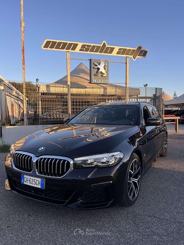 Nero Usata 2021 BMW 520 M Sport Station wagon | 36.699 € (Buon prezzo) - Immagine 1/4