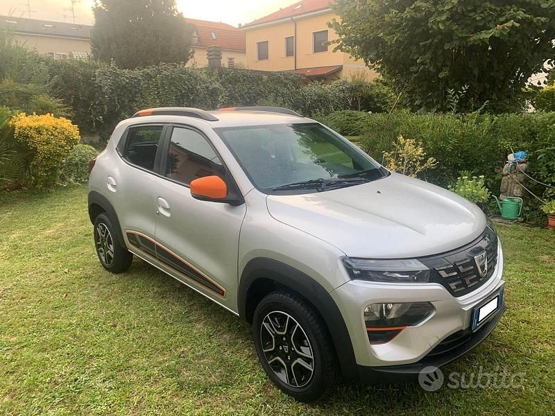 Grigio Usata 2022 Dacia Spring Comfort Utilitaria | 8250 € (Ottimo prezzo) - Immagine 1/4