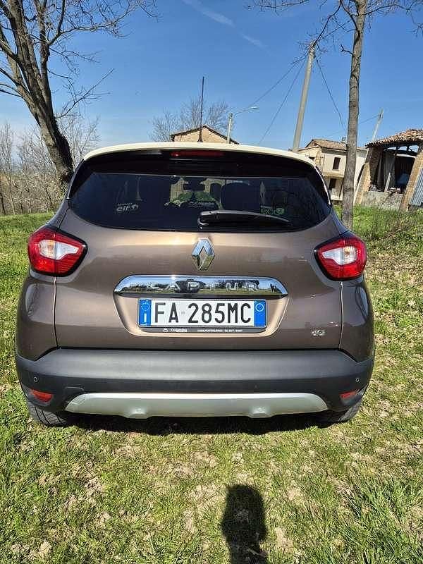 Usata Renault Captur 90 CV (66 kW) 2015 SUV