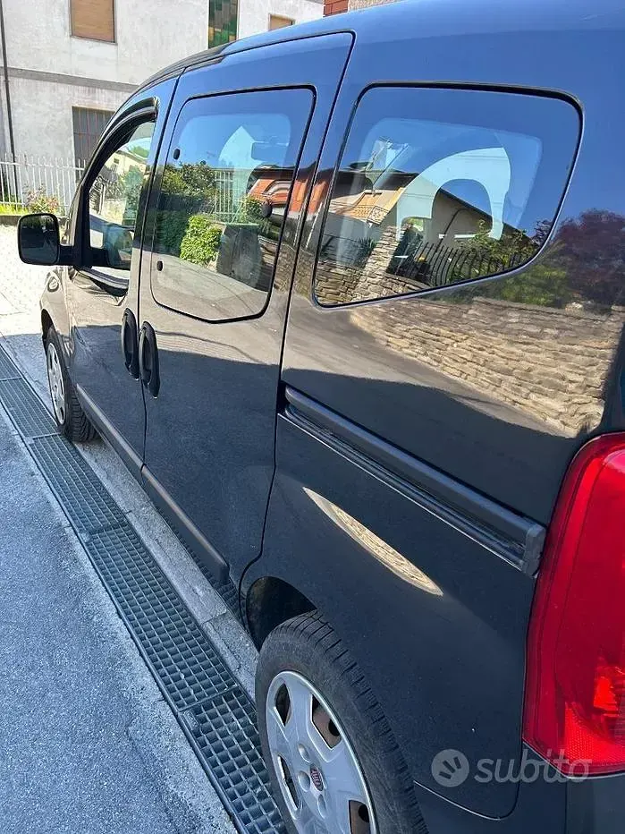 Usata Fiat Qubo Trekking 80 CV (58 kW) 2016 Nero Monovolume
