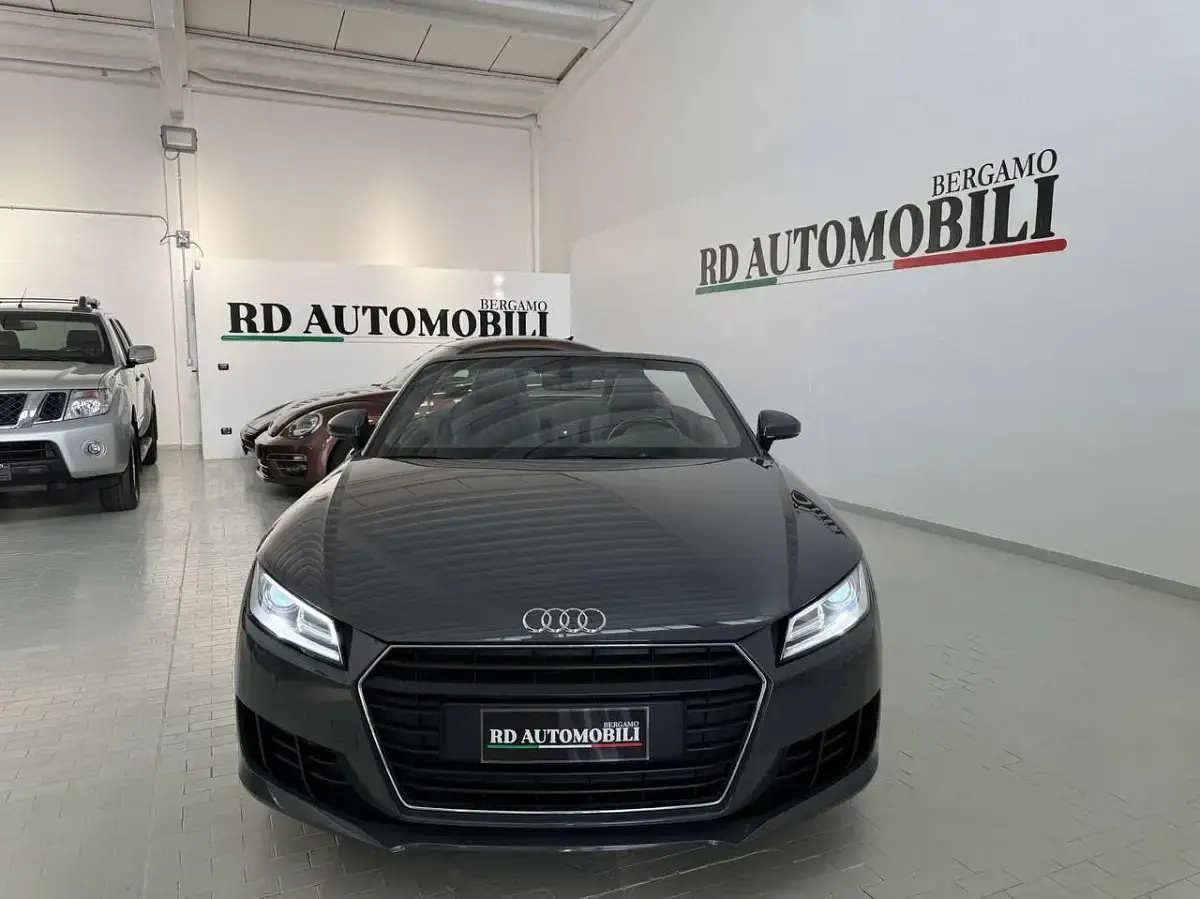 Usata Audi TT Roadster Design 179 CV (131 kW) 2016 Tortona metallizzato Cabrio