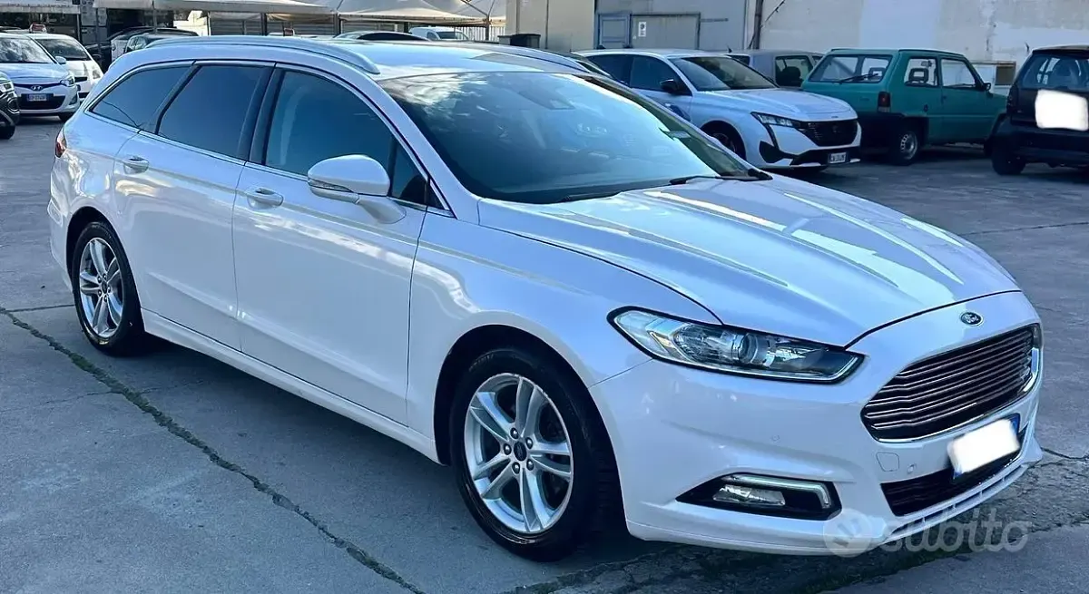 Gebraucht Ford Mondeo Vignale 150 PS (110 kW) 2018 Weiß Kombi
