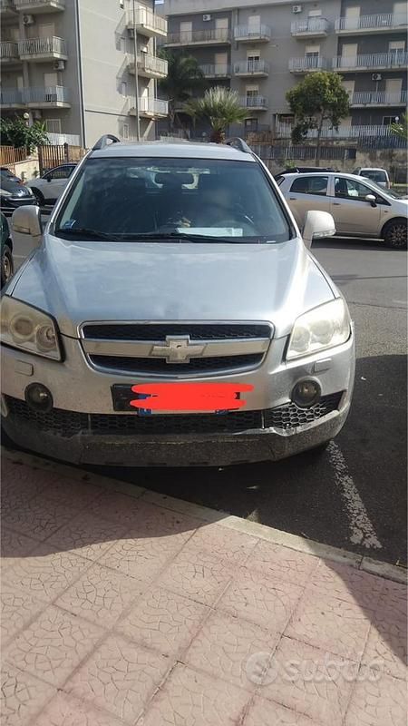 Usata Chevrolet Captiva 150 CV (110 kW) 2007 Grigio SUV