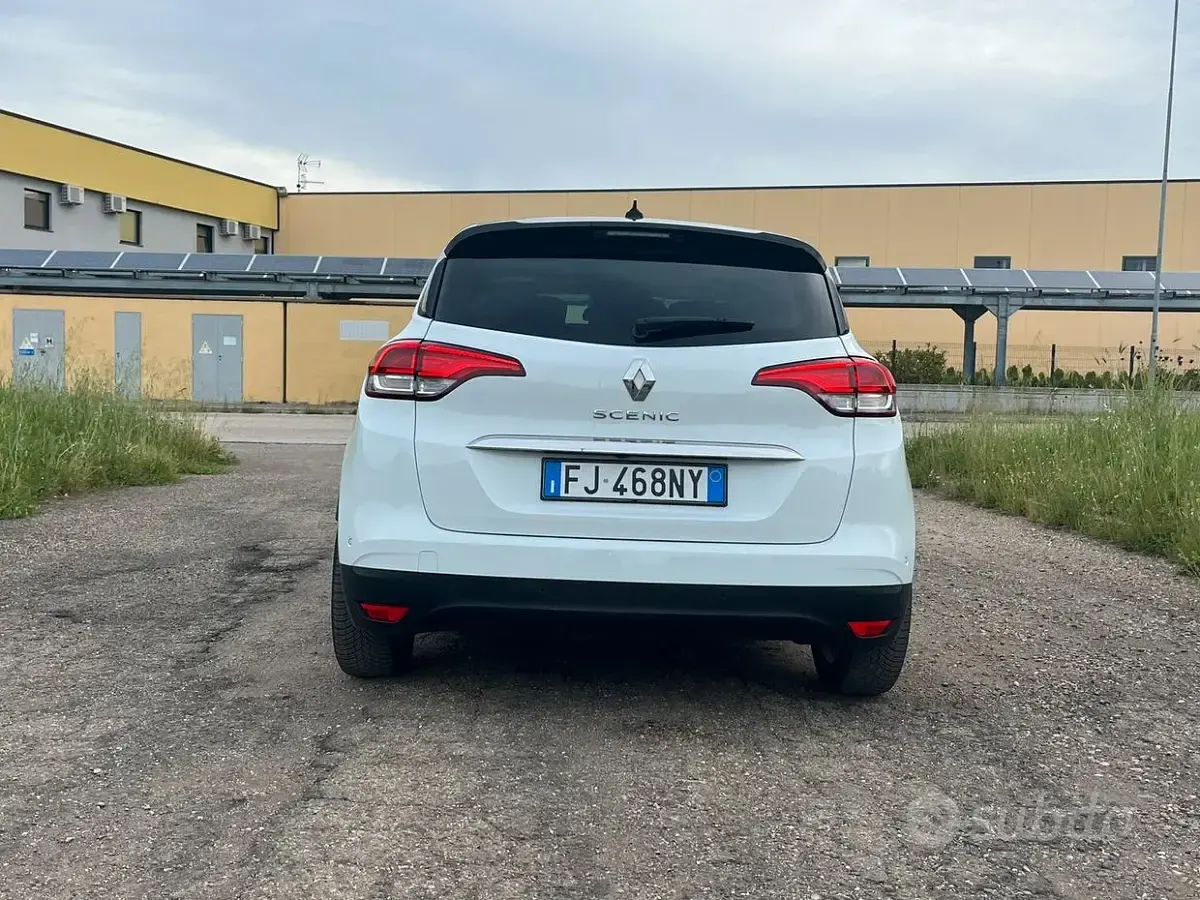 Usata Renault Scénic III 160 CV (117 kW) 2017 Bianco Monovolume