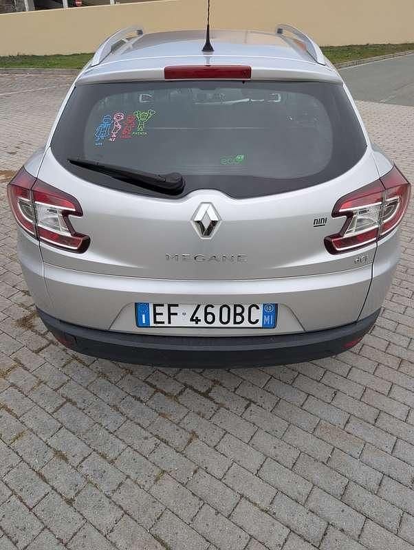 Usata Renault Mégane III 110 CV (80 kW) 2010 Argento Station wagon