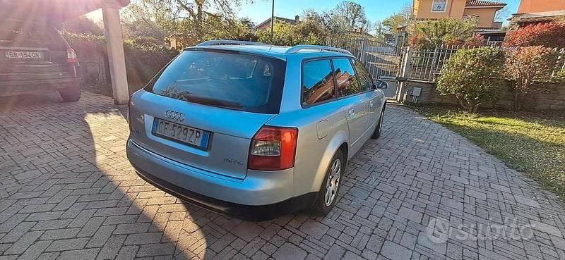 Usata Audi A4 130 CV (95 kW) 2003 Grigio Station wagon