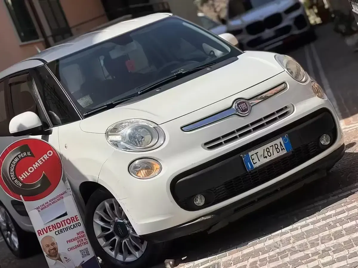 Usata Fiat 500L Lounge 85 CV (62 kW) 2013 Bianco Monovolume