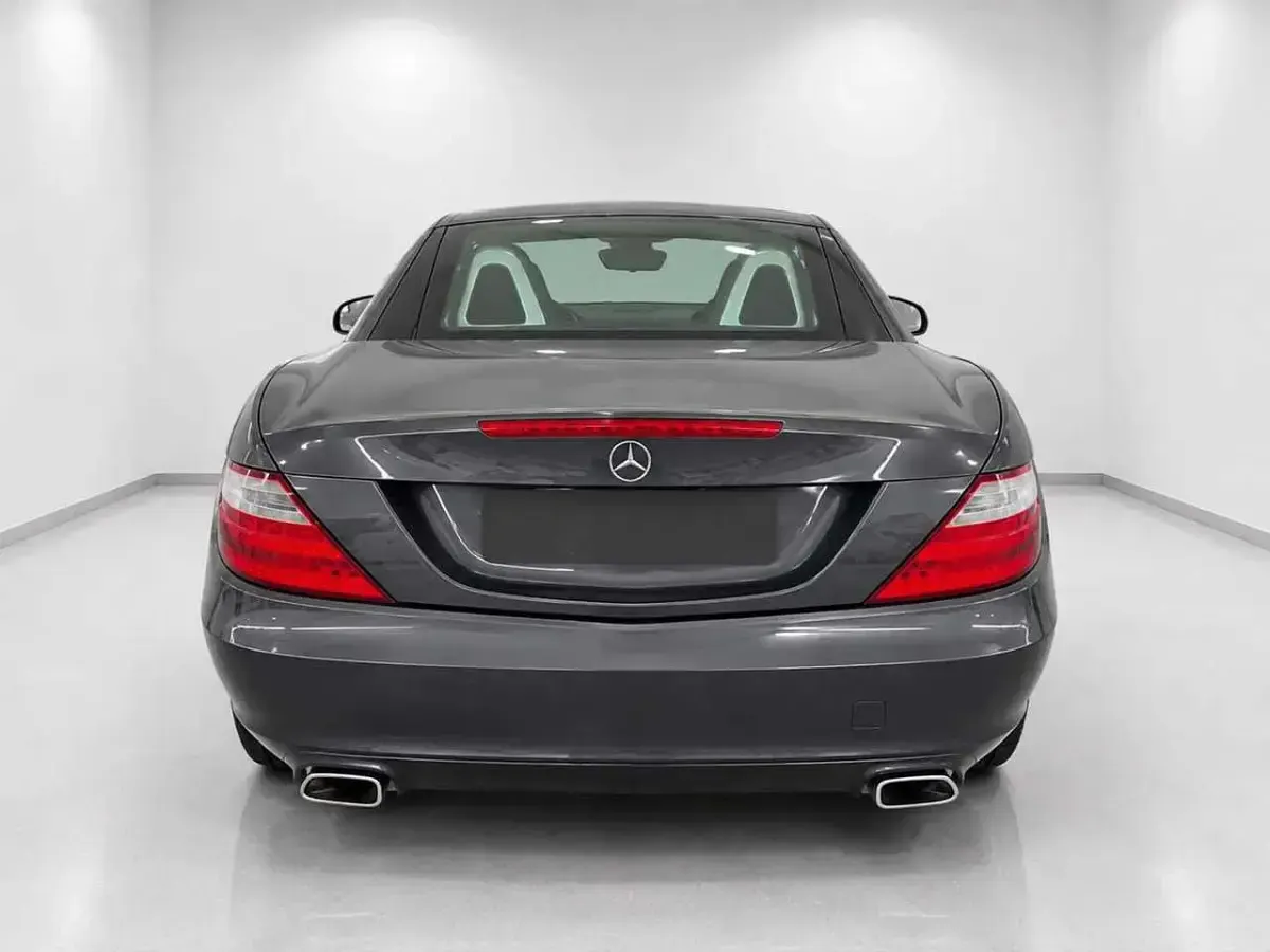 Usata Mercedes SLK200 184 CV (135 kW) 2012 Grigio scuro Cabrio