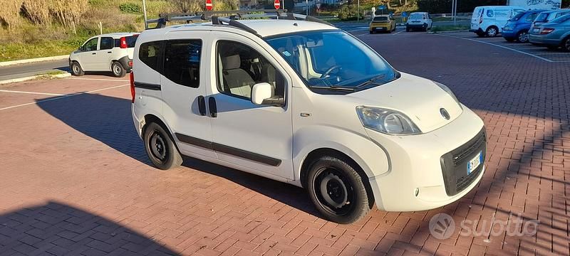 Usata Fiat Qubo Trekking 75 CV (55 kW) 2012 Bianco Monovolume