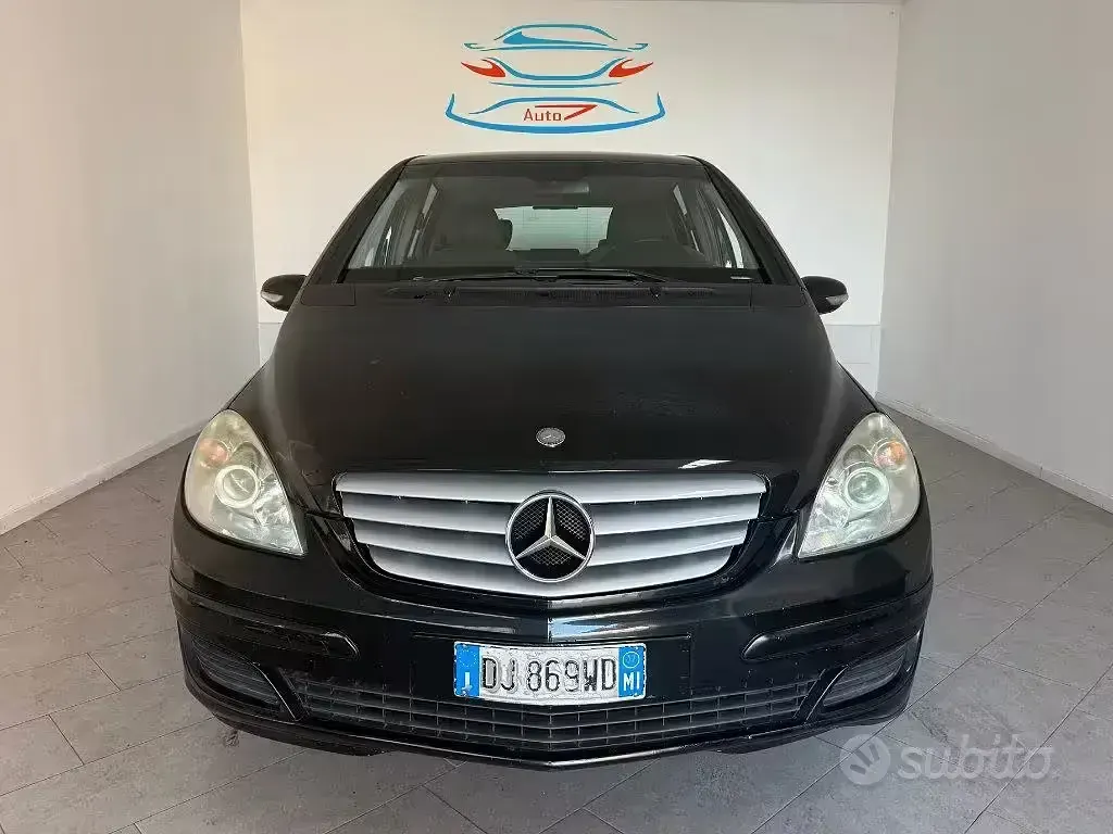 Usata Mercedes B150 95 CV (69 kW) 2007 Monovolume