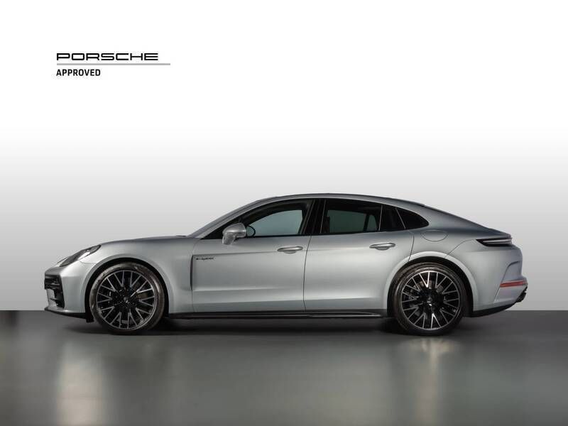 Usata Porsche Panamera Turbo E-Hybrid 680 CV (500 kW) 2024 Argento dolomite metallizzato Berlina