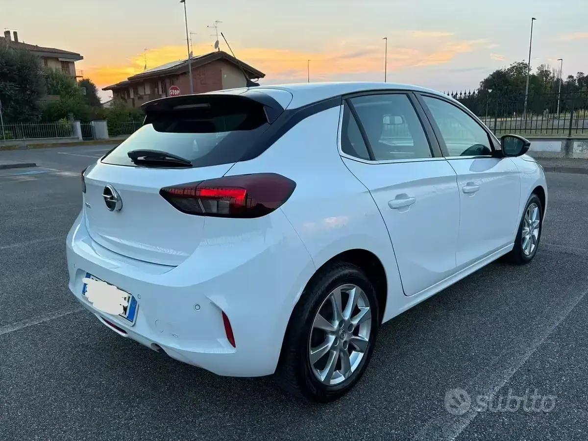 Usata Opel Corsa Elegance 75 CV (55 kW) 2020 Bianco Utilitaria