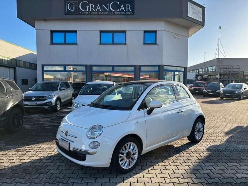 Usata Fiat 500 Lounge 95 CV (69 kW) 2015 Bianco pastello Utilitaria