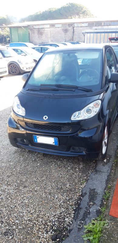 Usata 2012 Smart ForTwo Coupé Pulse Due volumi | 5000 € (Buon prezzo) - Immagine 1/4