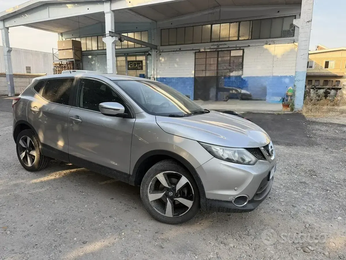 Usata Nissan Qashqai 116 CV (85 kW) 2016 Grigio SUV