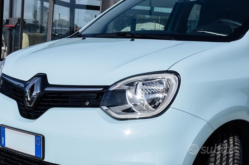 Usata Renault Twingo Equilibre 65 CV (47 kW) 2024 Blu Utilitaria
