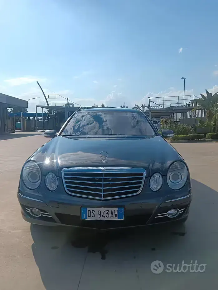 Usata Mercedes E320 Avantgarde 224 CV (164 kW) 2008 Grigio Station wagon