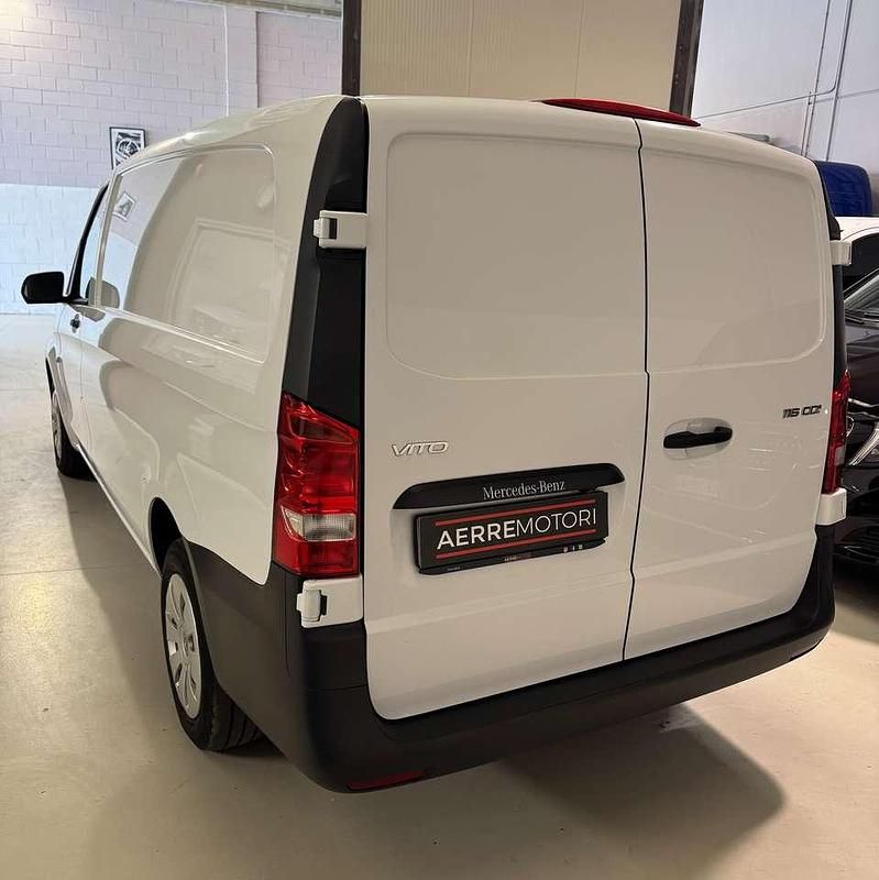 Usata Mercedes Vito 163 CV (119 kW) 2022 Bianco artico Furgone